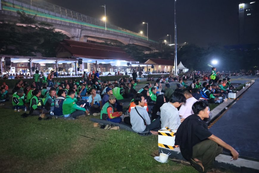 Wakapolri Dorong Kebersamaan Melalui Nobar Gratis Piala Dunia